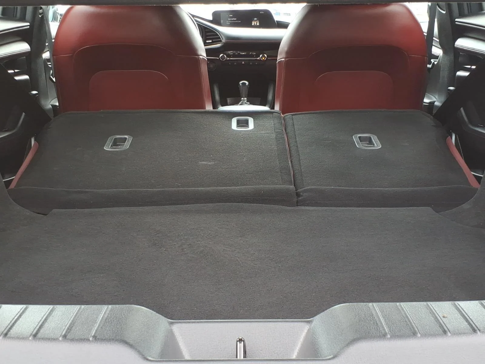 Used 2022 Polymetal Gray Metallic Mazda Carbon Edition image 25