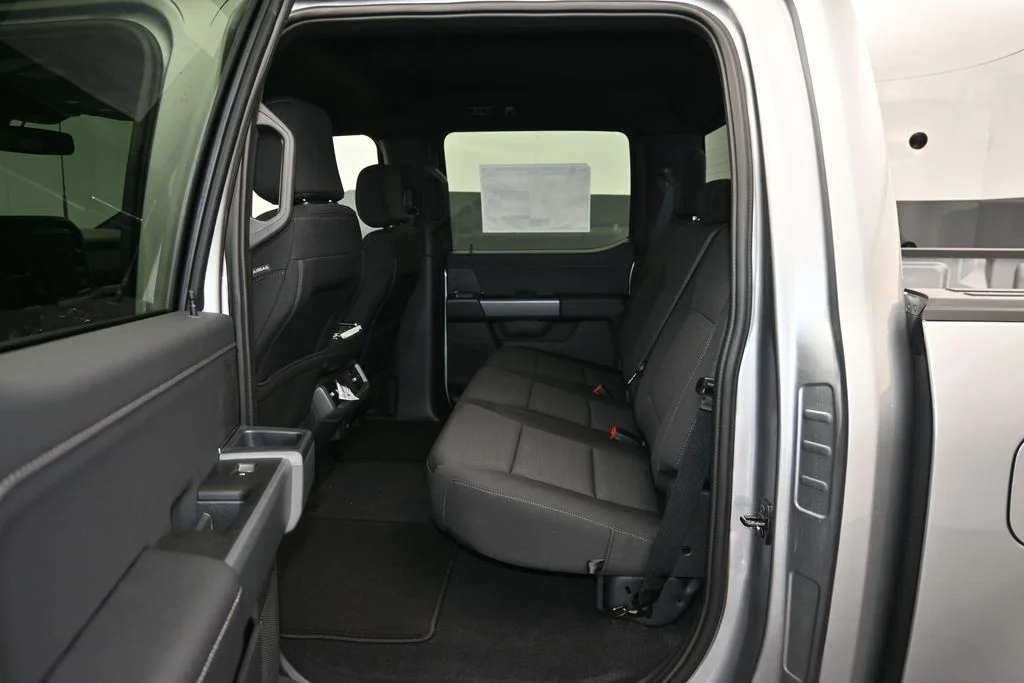 New 2026 Iconic Silver Metallic Ford XLT image 13