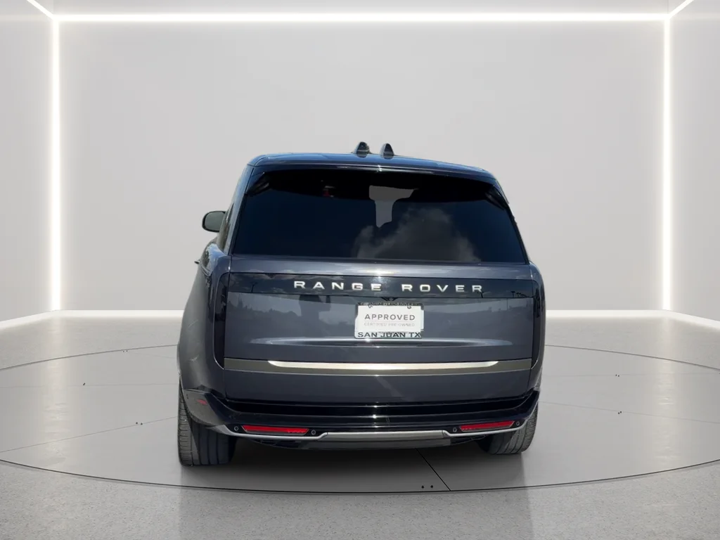 Used 2024 Blue Land Rover SE image 6