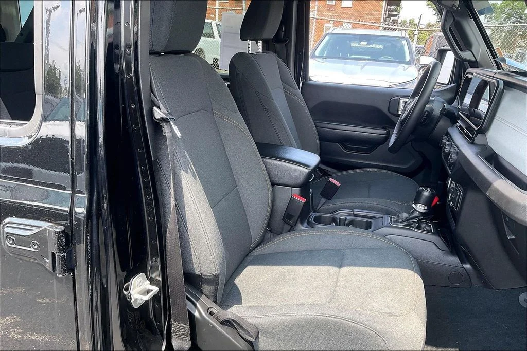 Used 2024 Black Jeep Sport S image 6