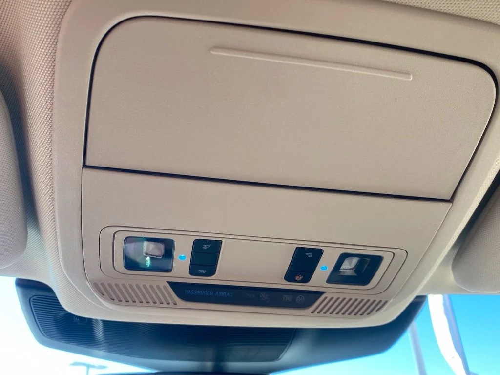 Used 2020 White Ford Limited image 23