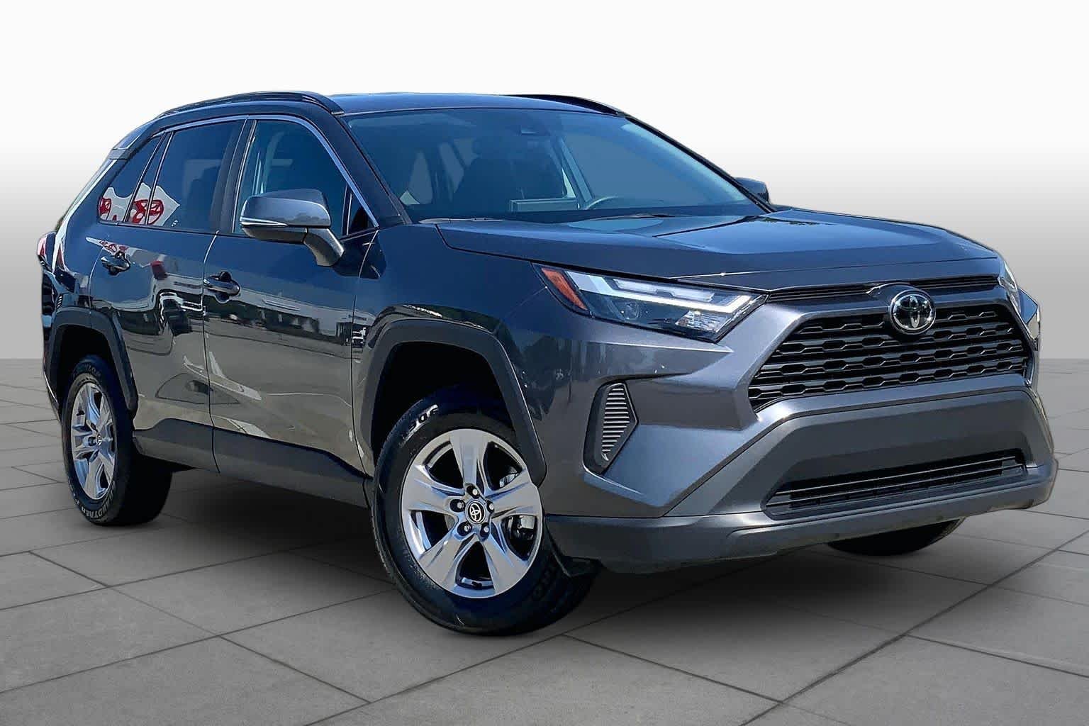 Used 2025 Magnetic Gray Metallic Toyota XLE image 3