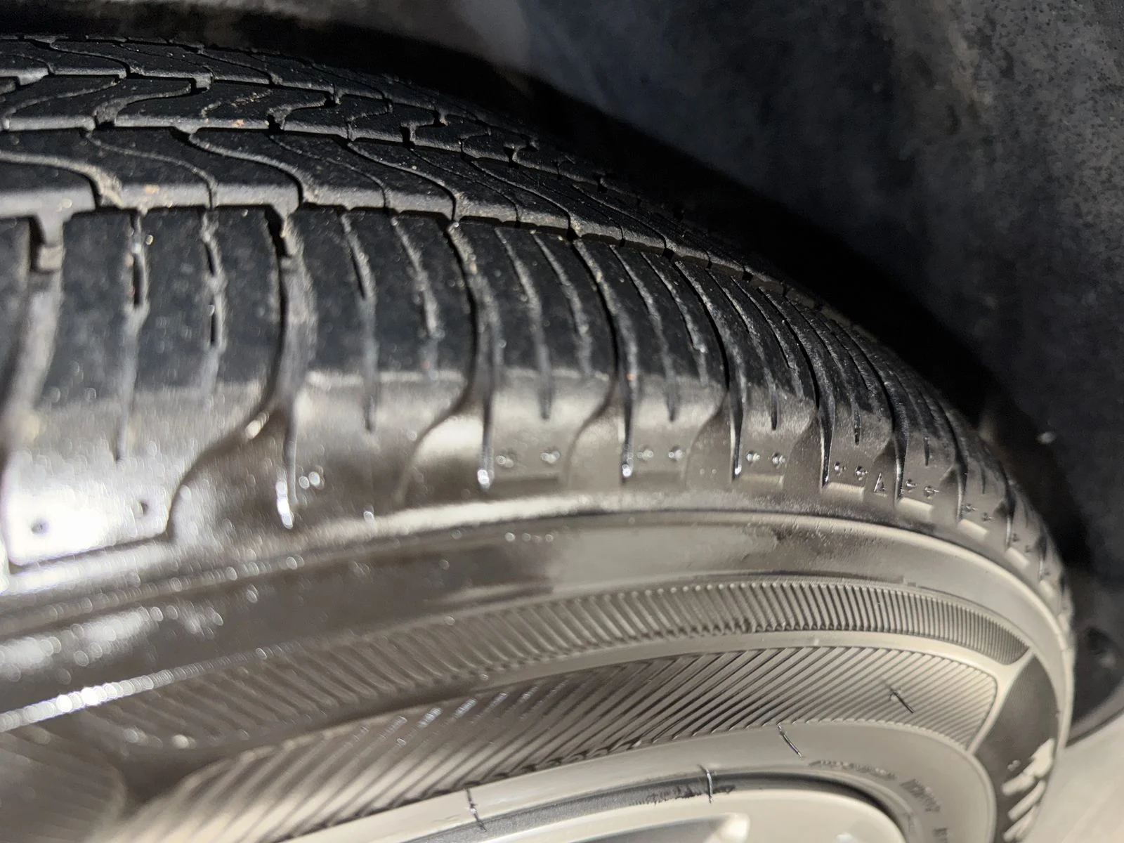 Used 2016 Celestial Silver Metallic Toyota XLE image 6