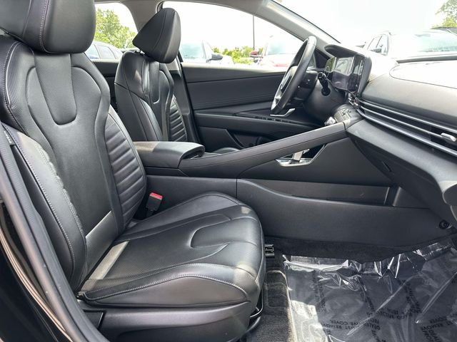 Certified Used 2025 Black Hyundai Limited image 16
