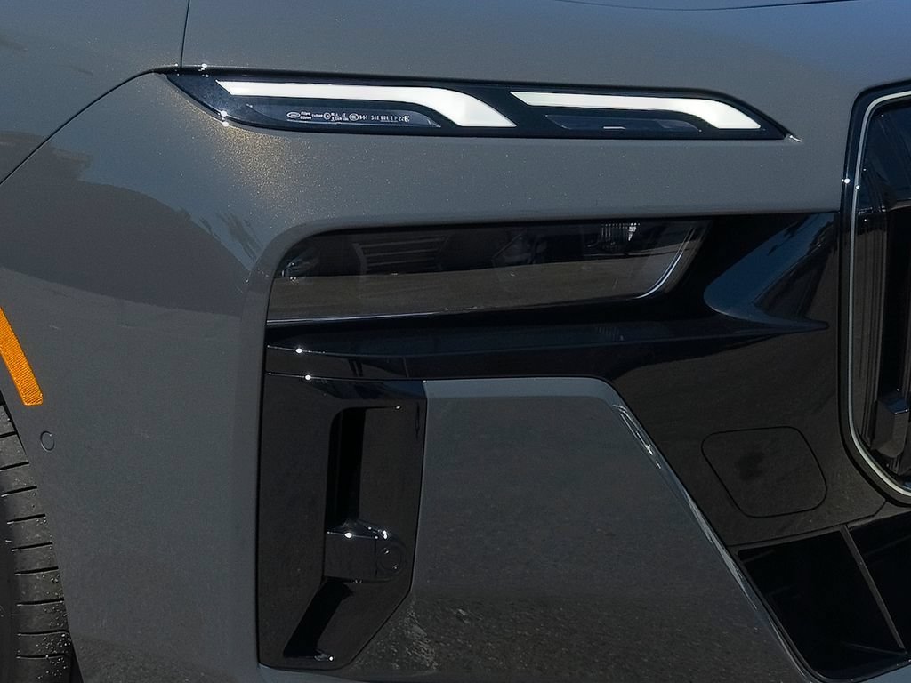 New 2026 Dravit Grey Metallic BMW 740i image 5