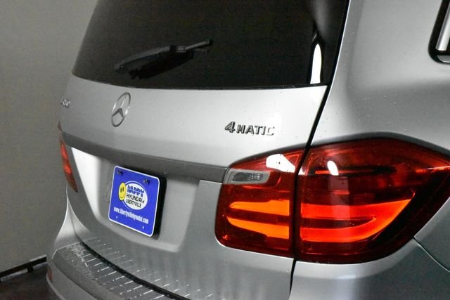 Used 2016  Mercedes-Benz GL 450 image 8