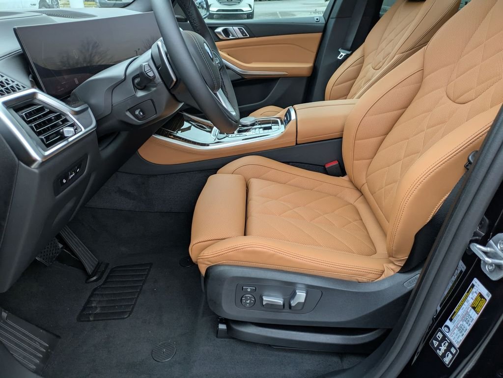 New 2026 Black Sapphire Metallic BMW xDrive40i image 12
