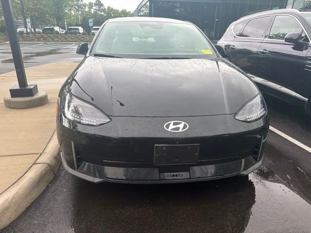 Used 2024 Onyx Black Hyundai Limited image 3
