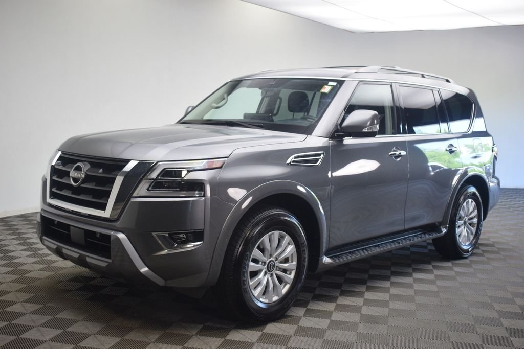 Used 2023 Gray Nissan SV image 2