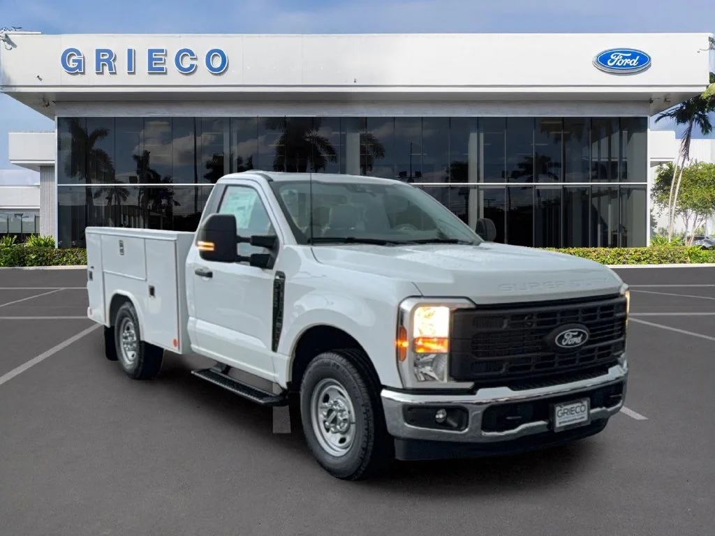 New 2027 Oxford White Ford F-250® XL image 1
