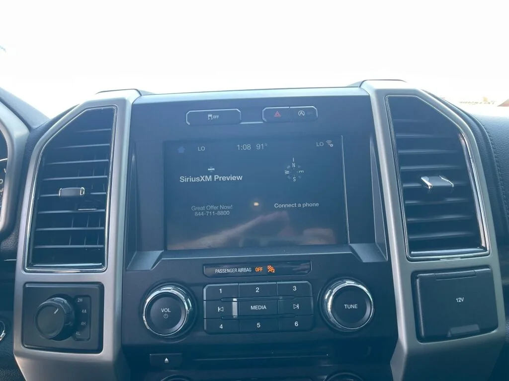 Used 2018 Shadow Black Ford LARIAT image 9