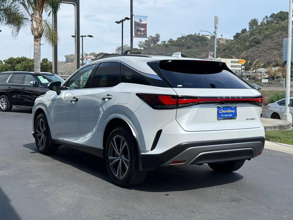 Used 2024 White Lexus RX 350 image 9