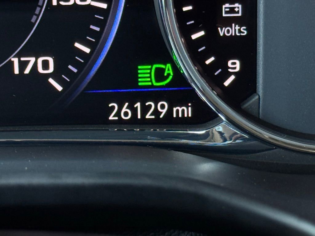 Used 2023 Summit White GMC Denali image 6