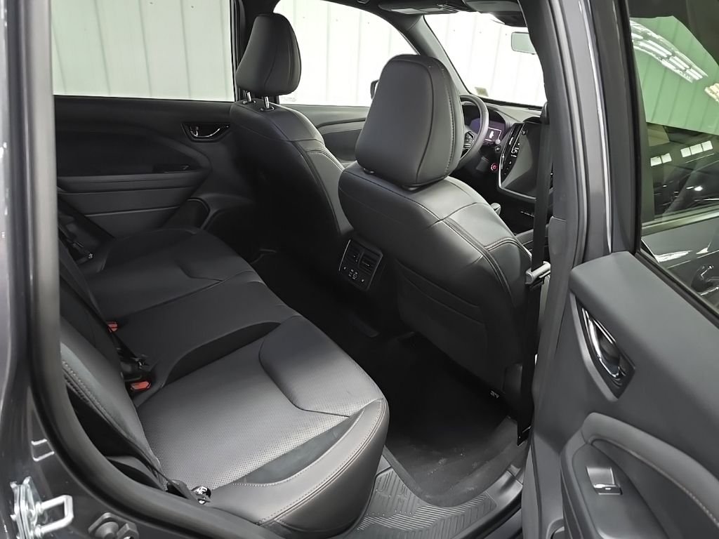 2025 Subaru Forester Touring - Photo 18