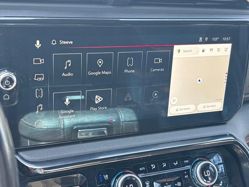 Used 2022 White GMC AT4 image 38