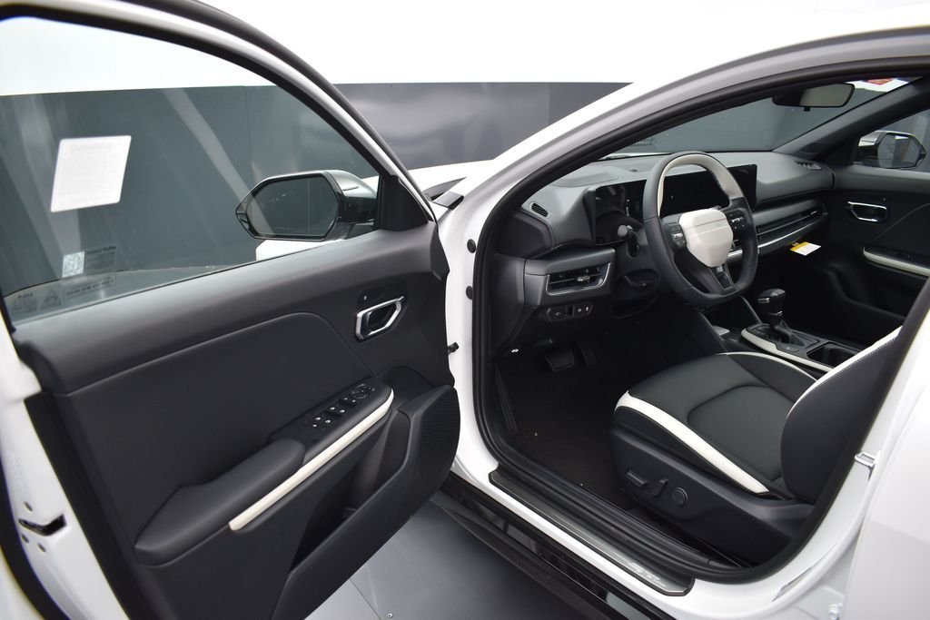 New 2026 Snow White Pearl Kia GT-Line image 5