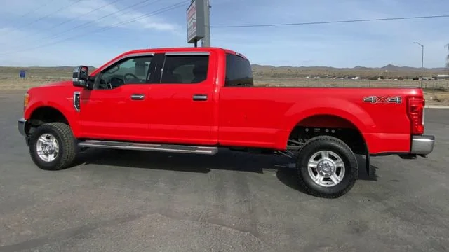 Used 2017 Race Red Ford Platinum image 6