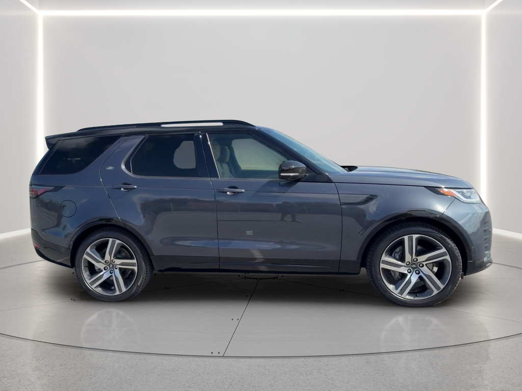 New 2026 Varesine Blue Land Rover Dynamic SE image 4