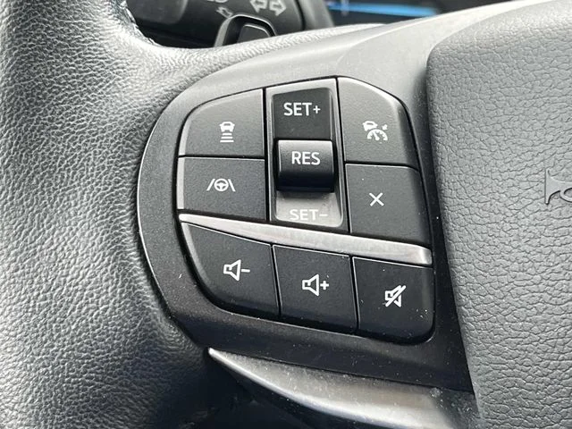 Used 2020 Green Ford Limited image 38