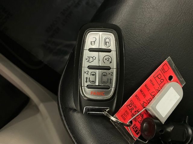 Used 2023 White Chrysler Touring L image 27