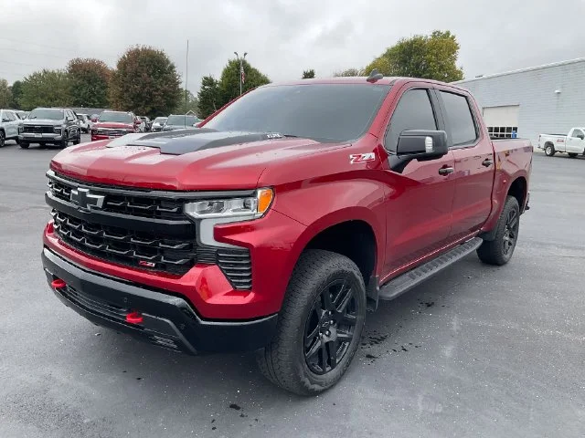 Used 2025 Red Chevrolet LT Trail Boss image 1