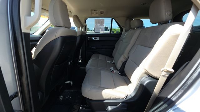 Used 2020 Silver Ford Base image 29