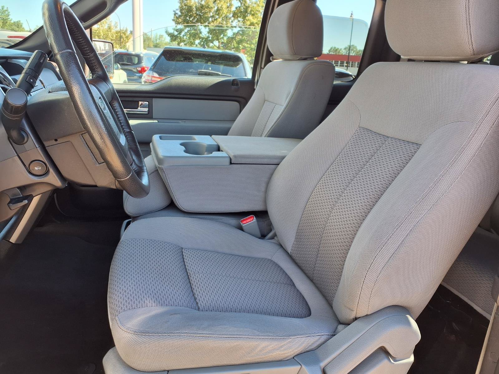 Used 2012 Oxford White Ford XL image 3