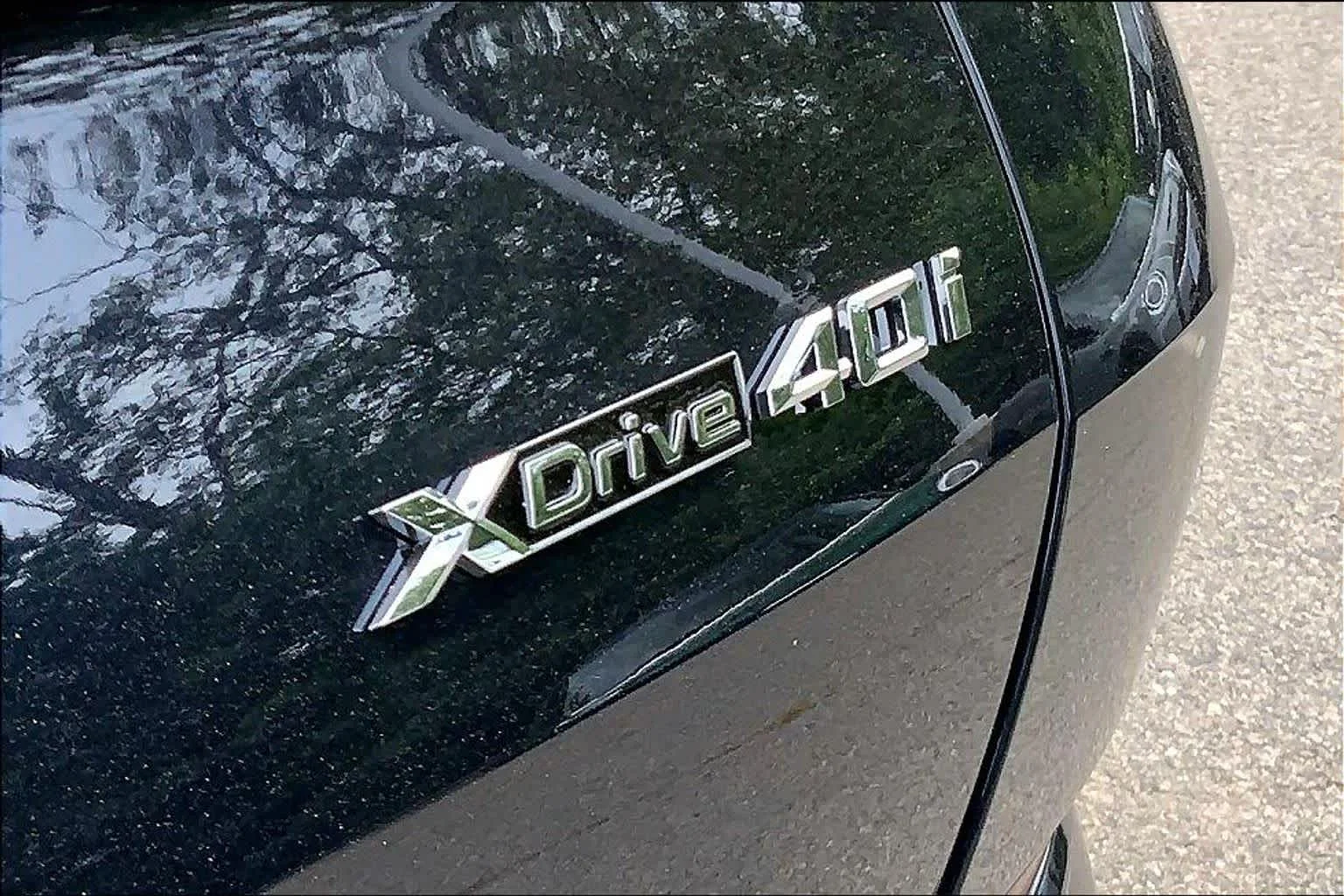 New 2027 Carbon Black Metallic BMW xDrive40i image 15