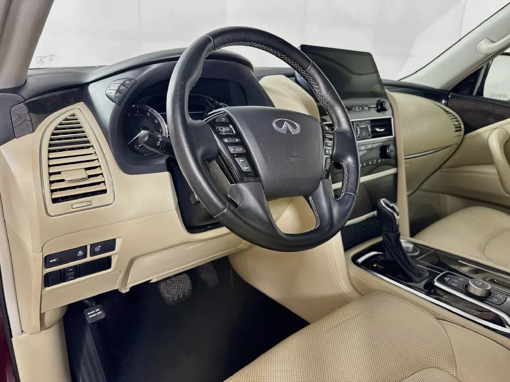 Certified Used 2022 Red INFINITI LUXE image 11