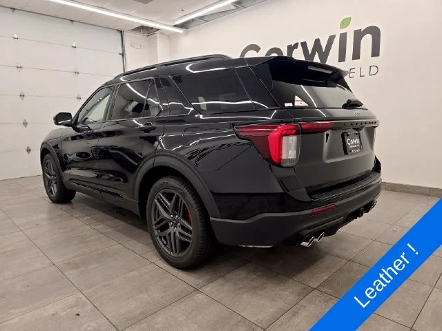 New 2026 Agate Black Metallic Ford ST image 3