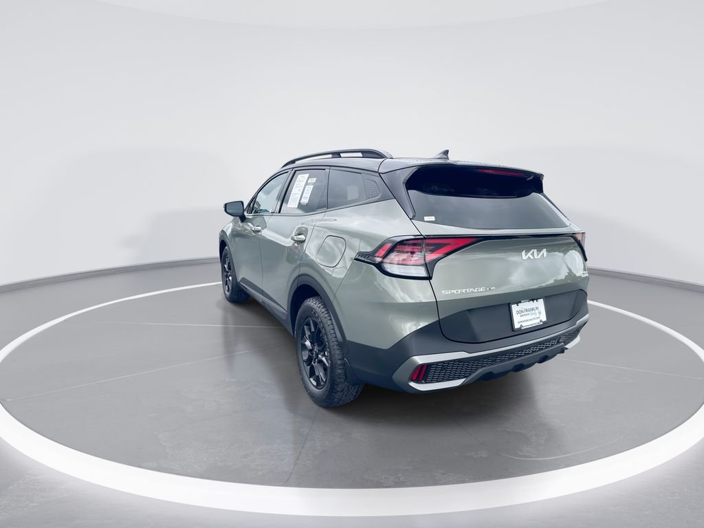 Used 2024 Green Kia X-Pro Prestige image 6
