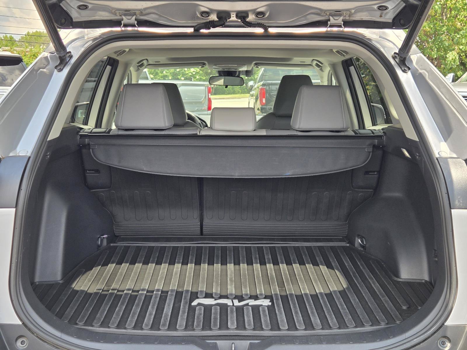 2023 Toyota RAV4 XLE Premium - Photo 12