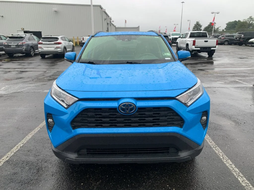 Used 2020 Blue Toyota XLE image 8