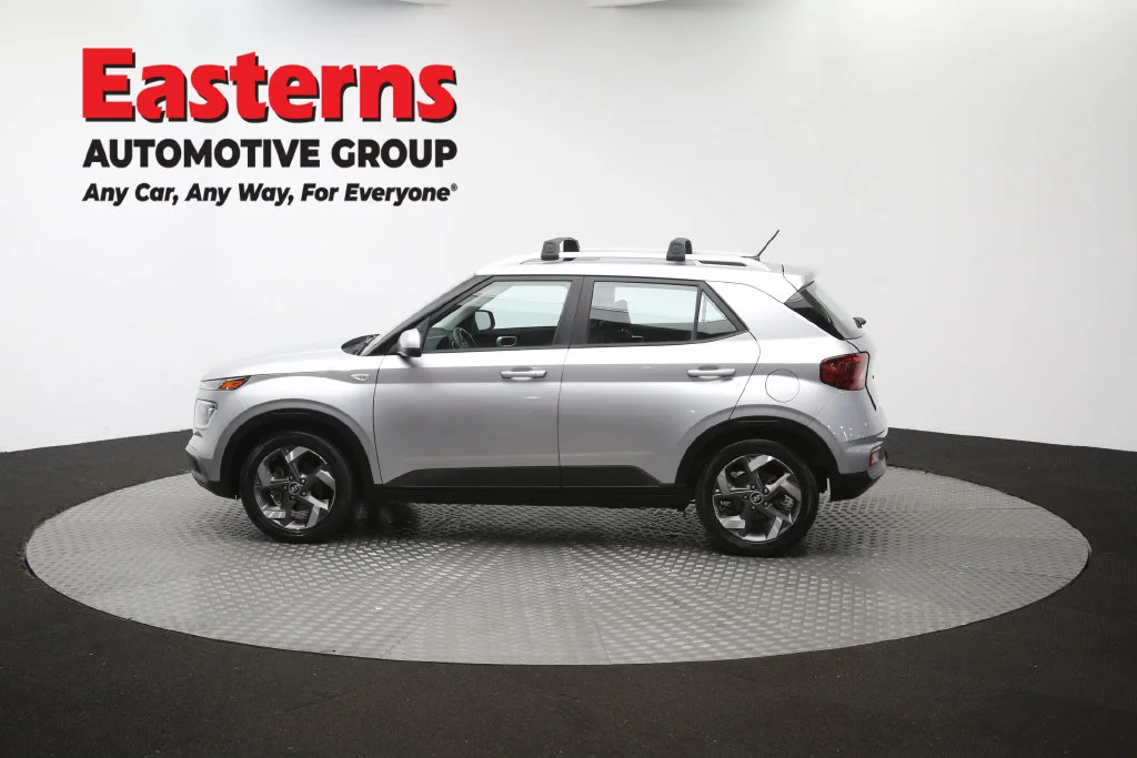 Used 2023 Silver Hyundai SEL image 63