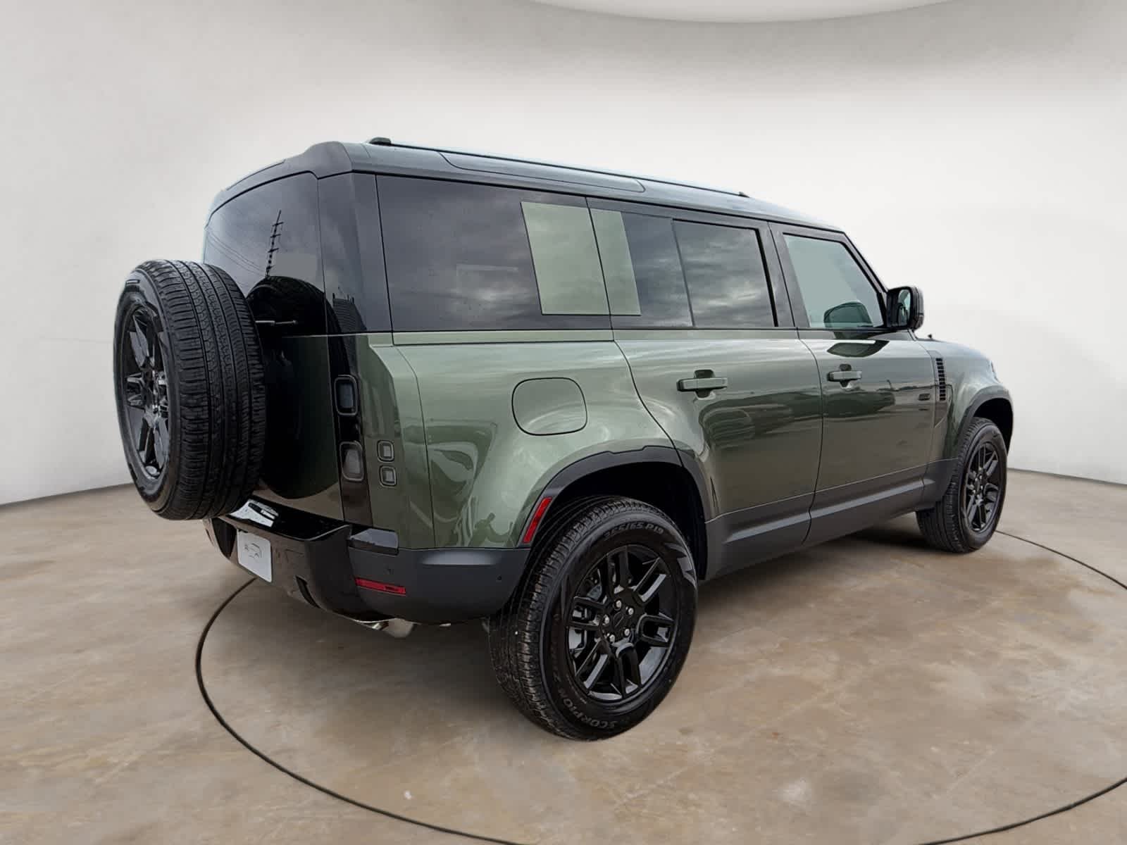 New 2026 Woolstone Green LAND ROVER S image 5