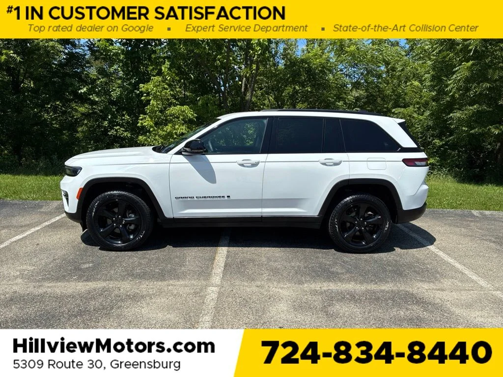 Used 2023 Bright White Clearcoat Jeep Limited image 2