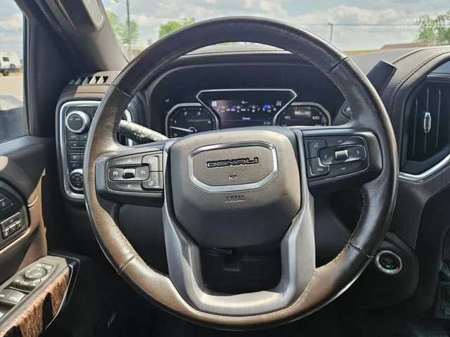 Used 2020 White GMC Denali image 14
