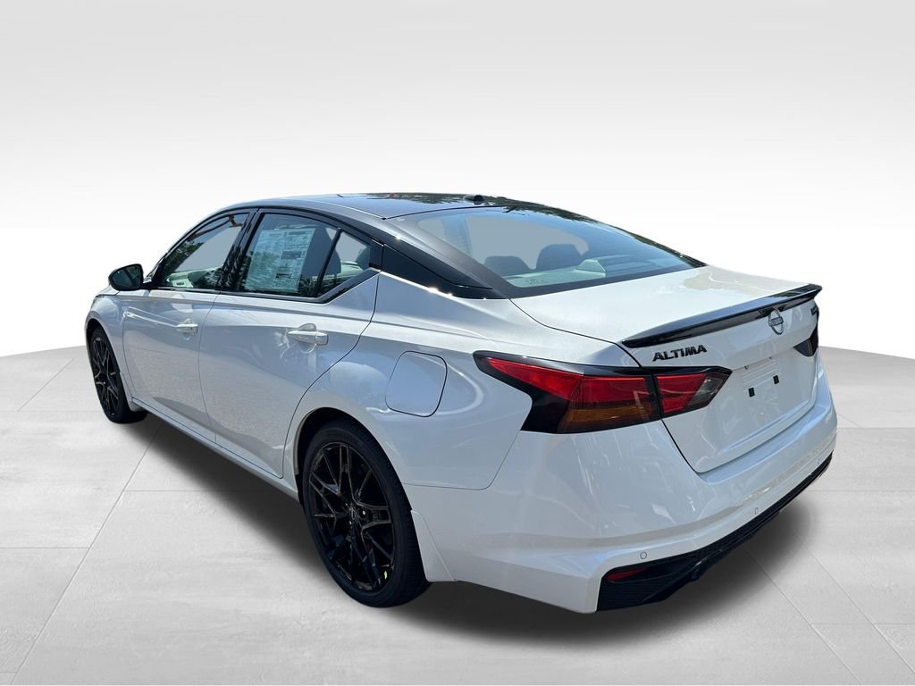 New 2026 White Nissan 2.5 SR image 7