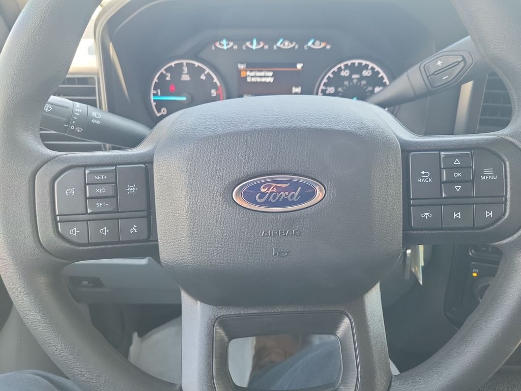 2025 Ford F-450 Super Duty Chassis Cab XL - Photo 7