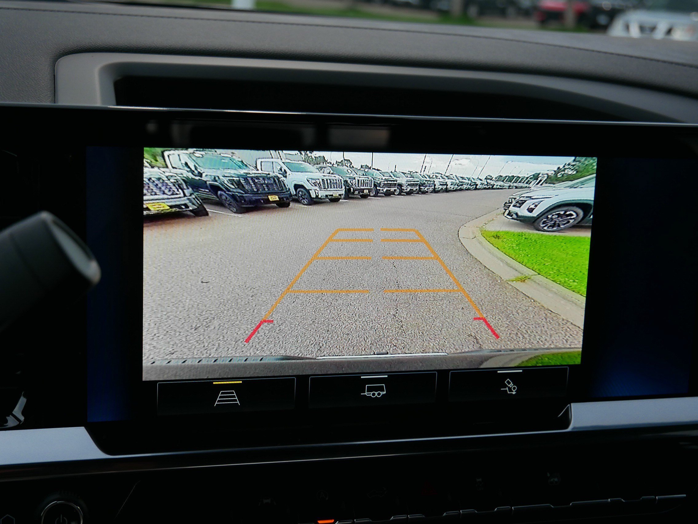 2026 Chevrolet Silverado 1500 LT - Photo 10