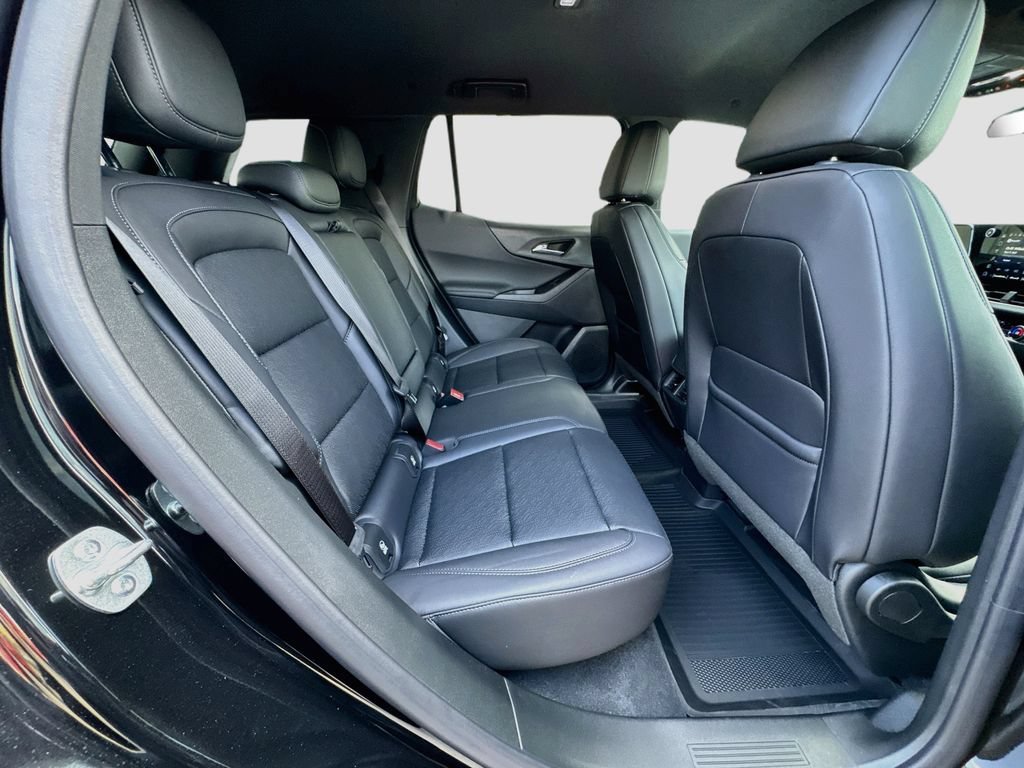 2027 Chevrolet Equinox LT - Photo 30