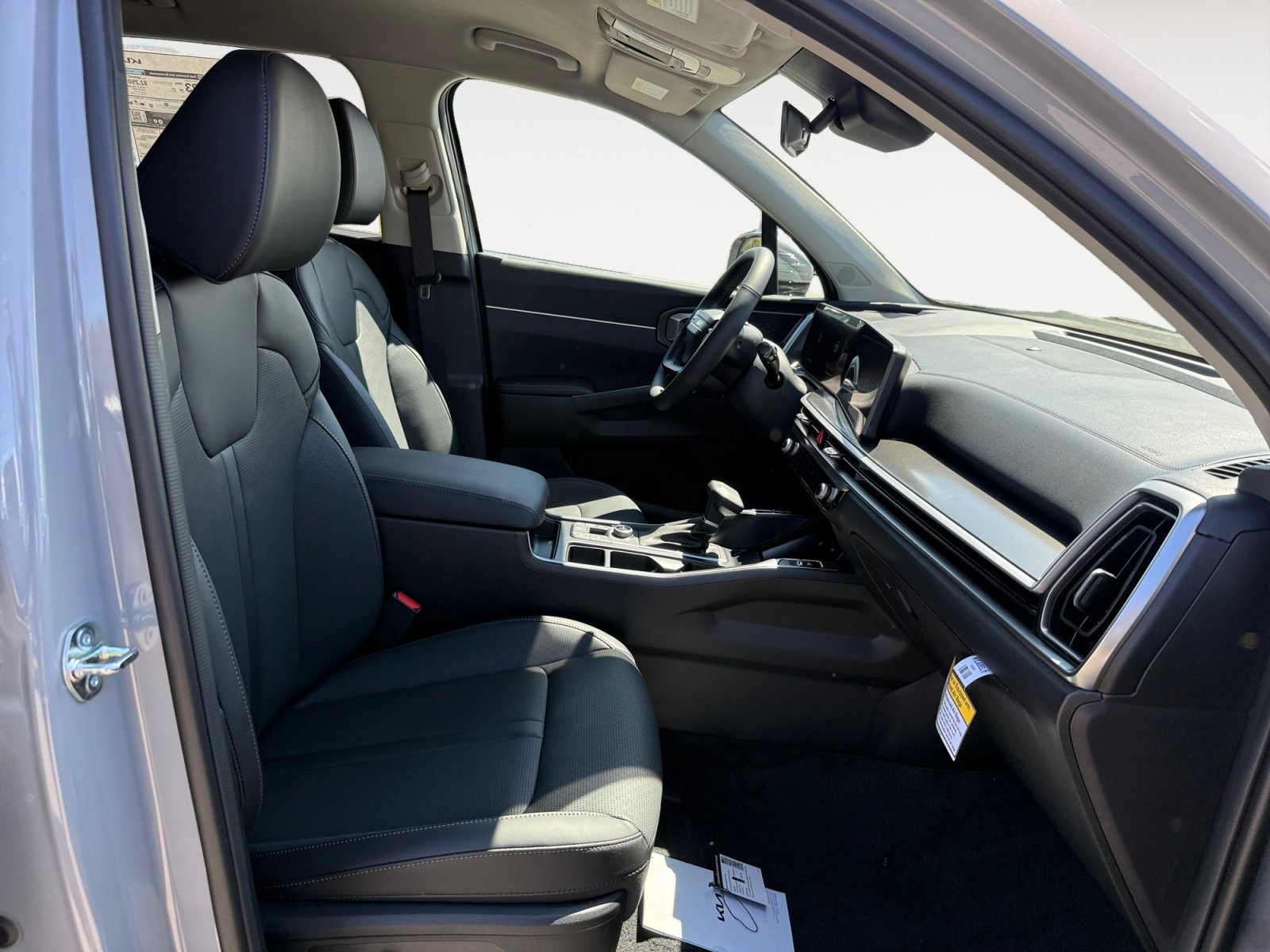 New 2026 Wolf Gray Kia EX image 19