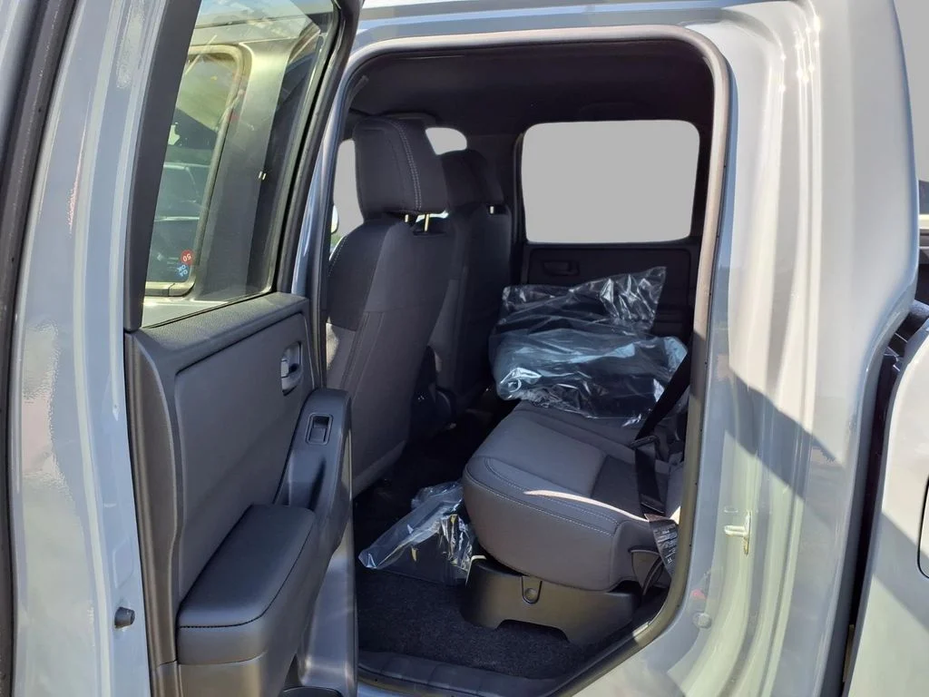 2026 Nissan Frontier SV - Photo 25