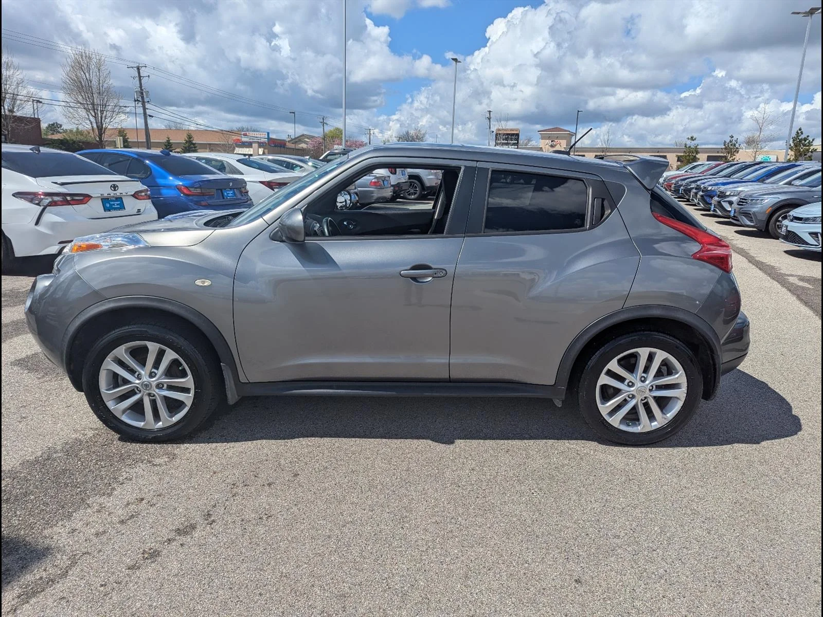 Used 2013 Nissan JUKE SV with VIN JN8AF5MV9DT215648 for sale in Palatine, IL
