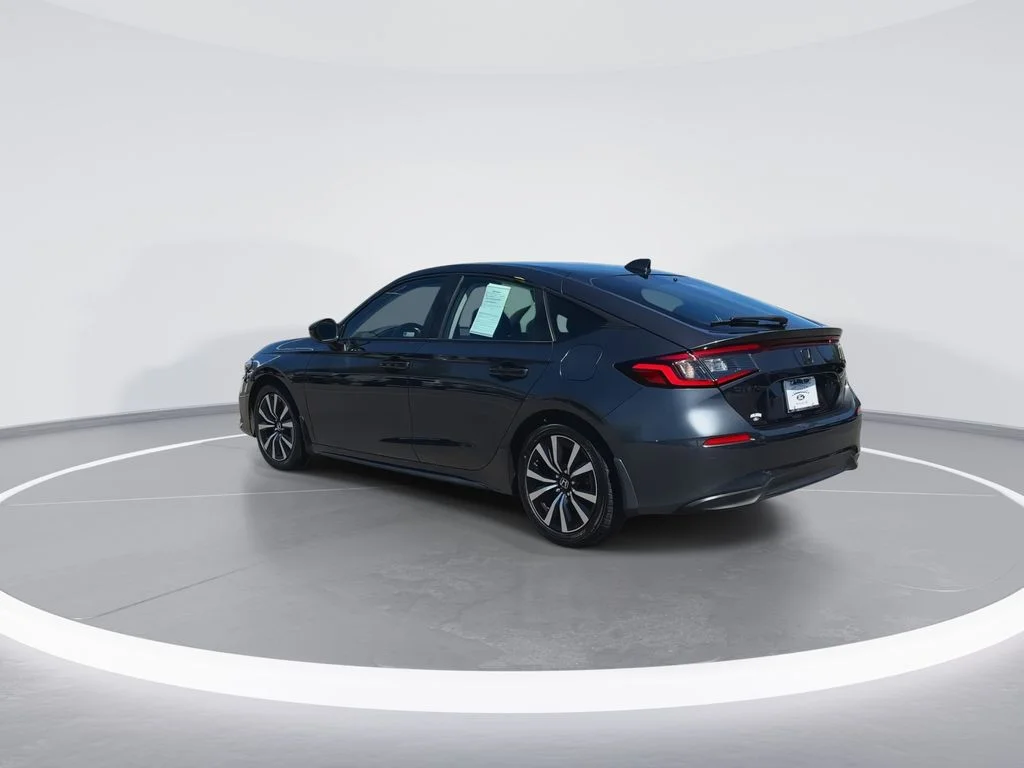 Used 2023  Honda EX-L image 4