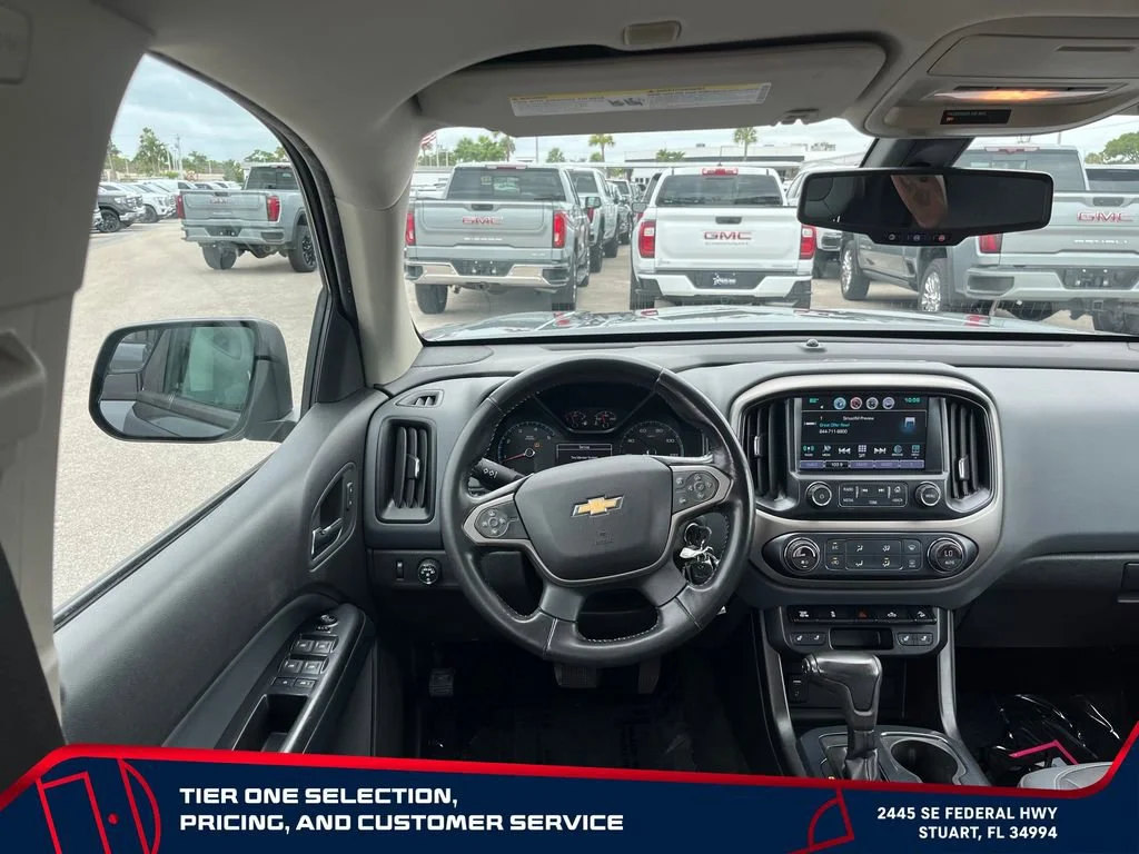 Used 2017 CYBER GRAY METALLIC Chevrolet 4WD Z71 image 13