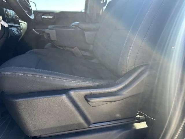 Used 2019 Black GMC SLE image 13