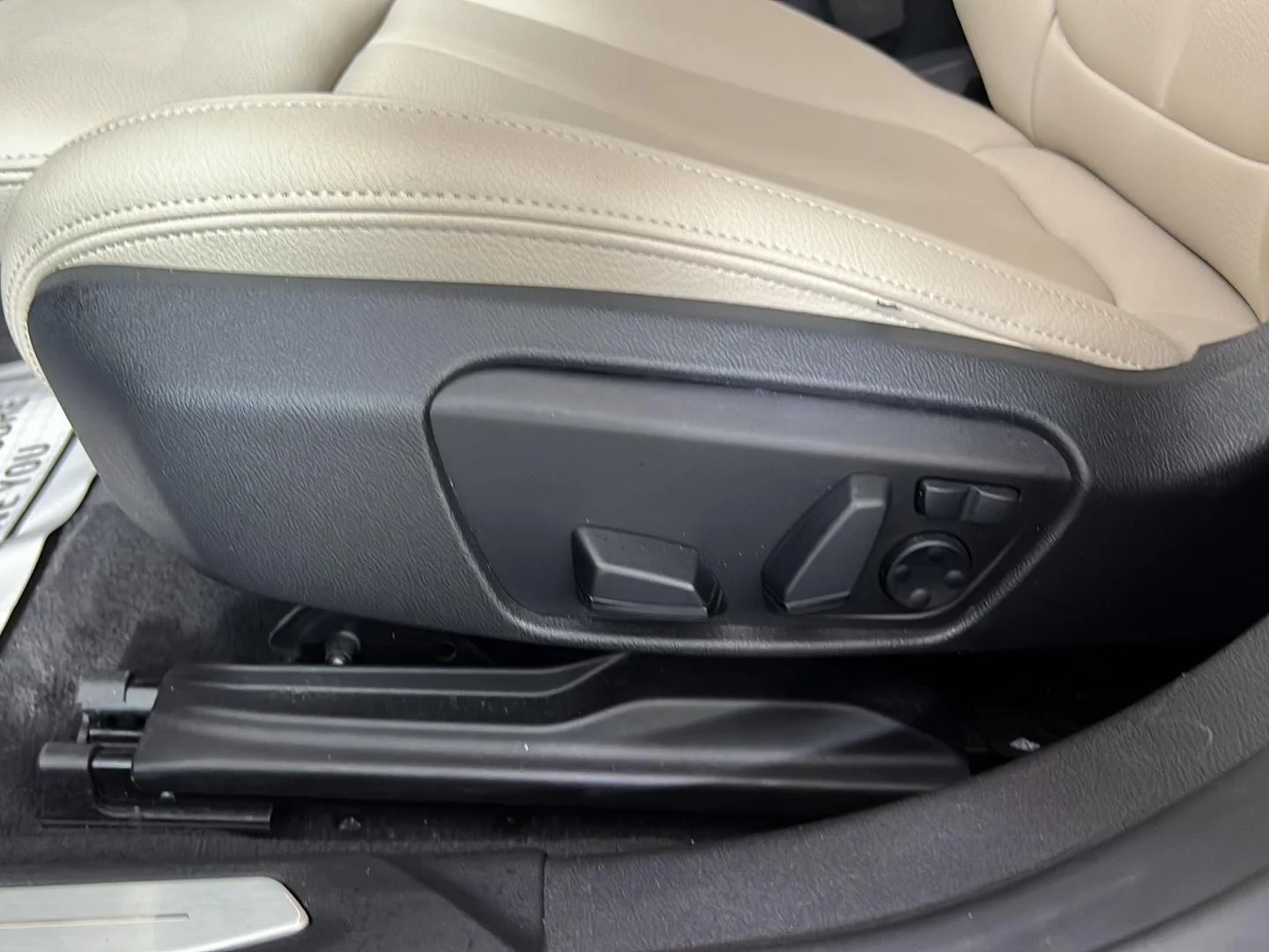 Used 2022 Melbourne Red Metallic BMW 228i xDrive image 16