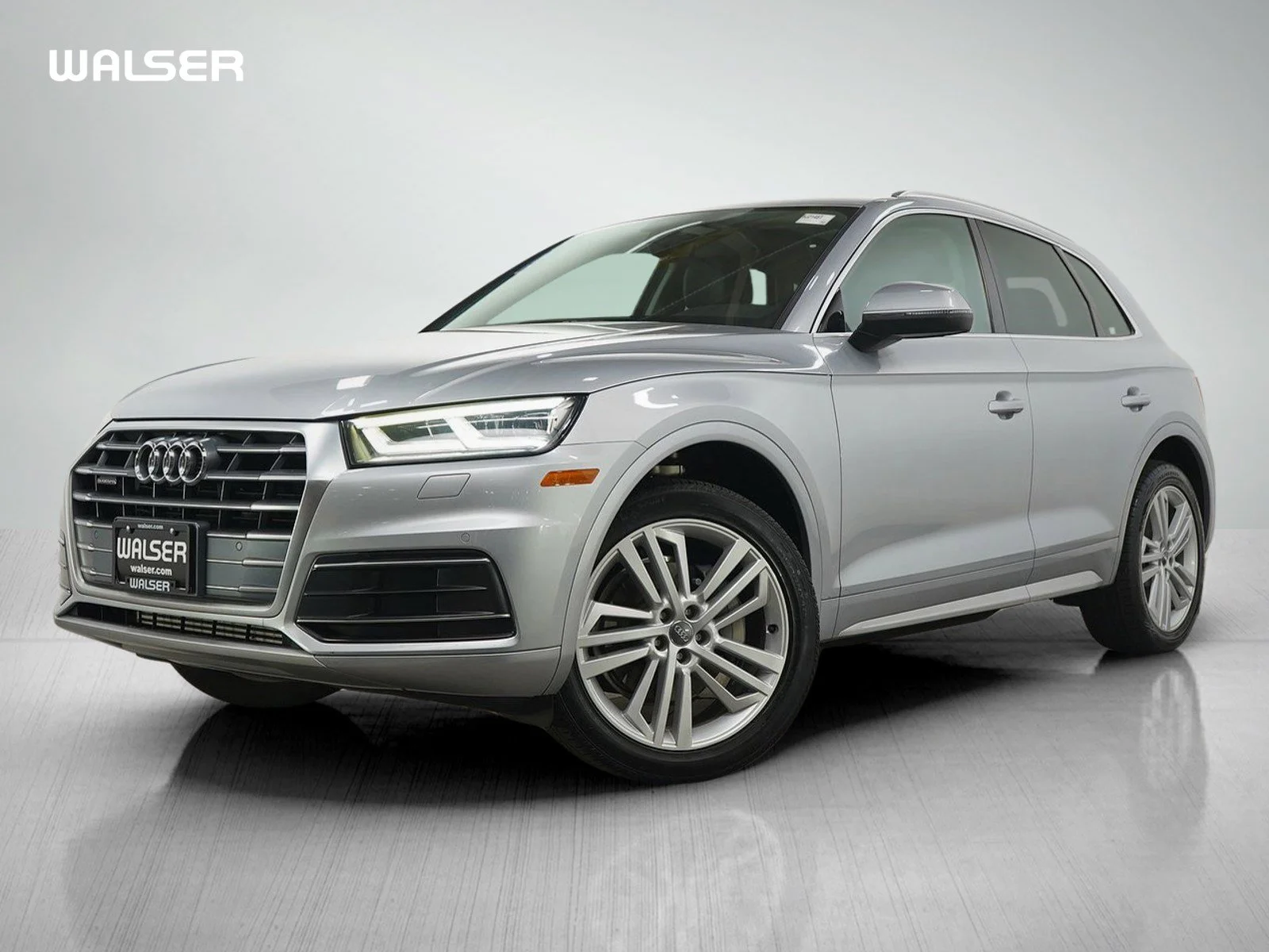 2018 Audi Q5 2.0T quattro S tronic Premium Plus's photo