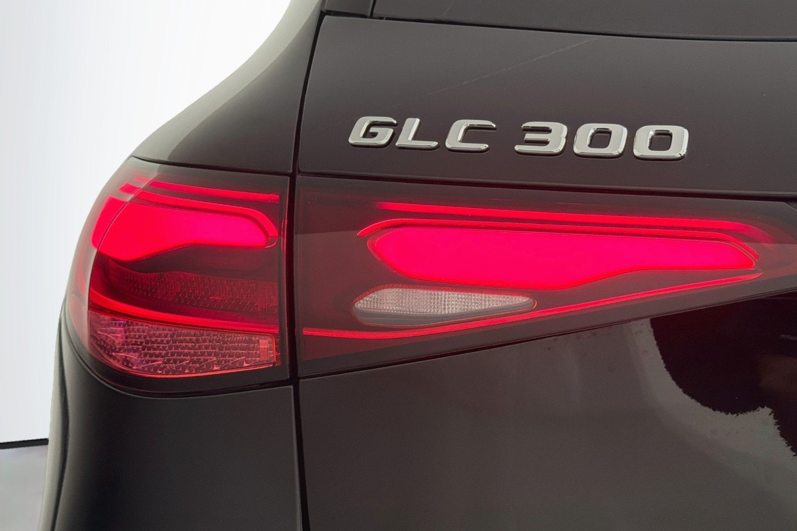 Certified Used 2026 Black Mercedes-Benz GLC 300 image 17